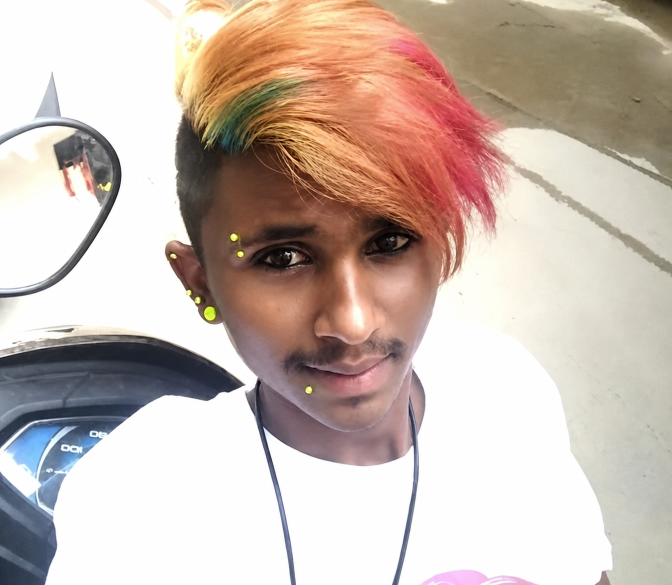 Hairstyle sambhaal